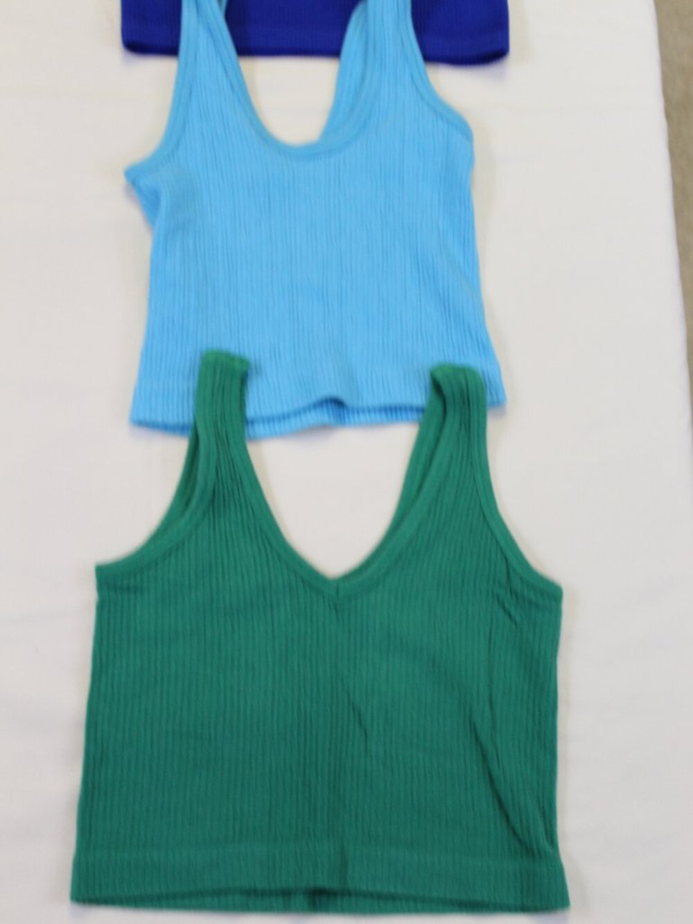 Out From Under UO Cropped Tank Bundle S Ribbed V Neck Halter Y2K - Picture 9 of 11